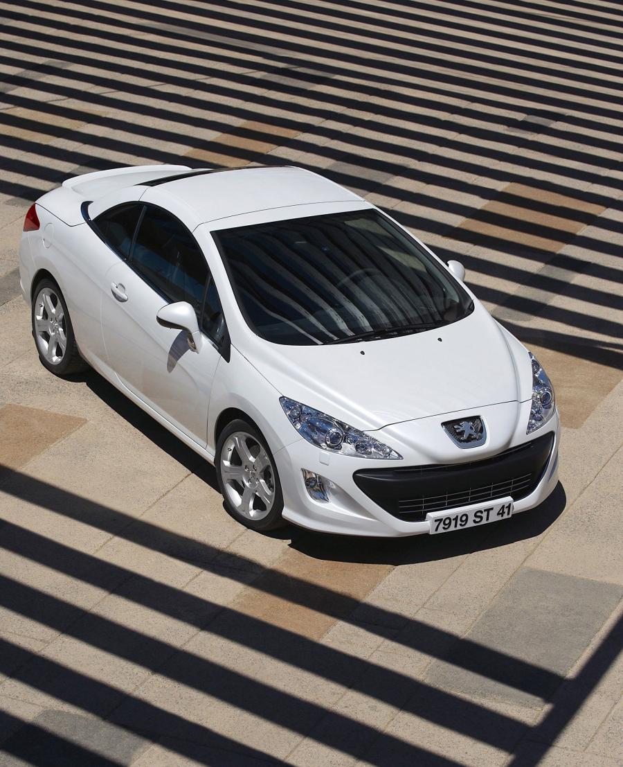  Peugeot 308 CC 2009 года  (фото 16 из 79)